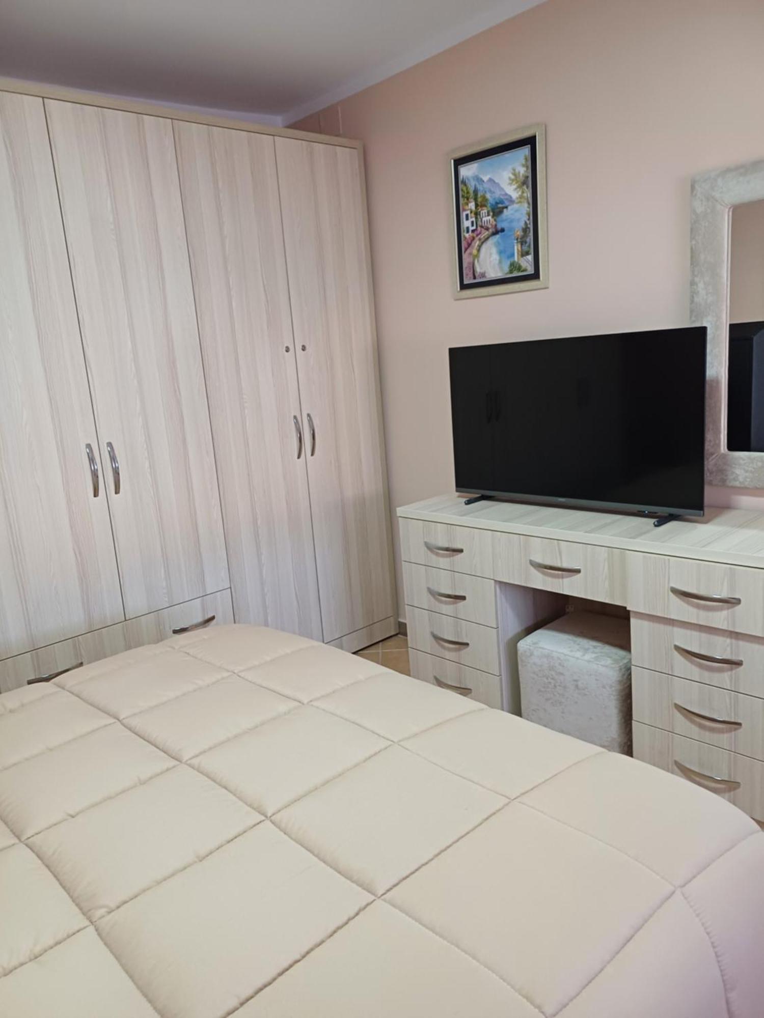 Apartamenti Vero Tiran Dış mekan fotoğraf