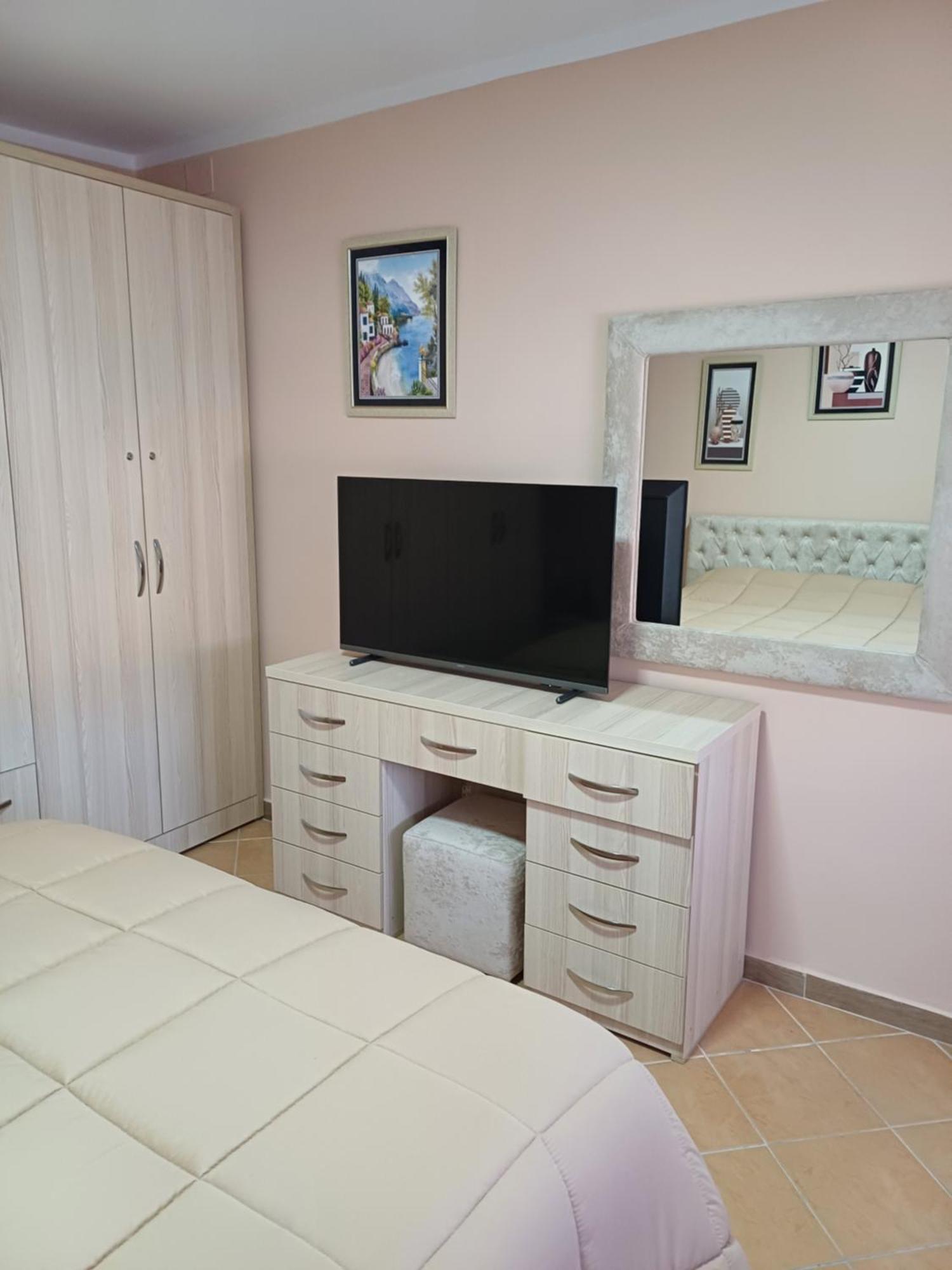 Apartamenti Vero Tiran Dış mekan fotoğraf
